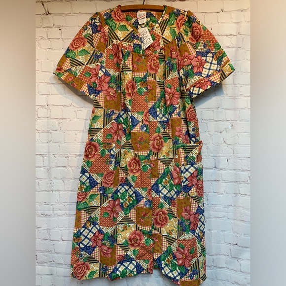 Vintage Deadstock Simply BASIC Floral Patchwork House Dress Size L - Picture 1 of 5